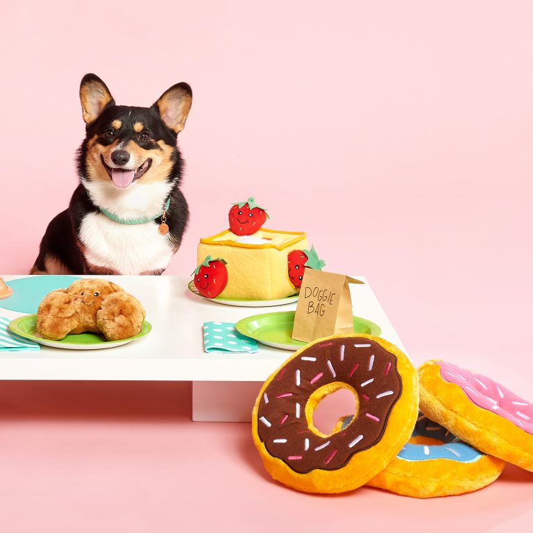 ZIPPYPAWS Donutz Chocolate Jumbo - Paw Print Outlet